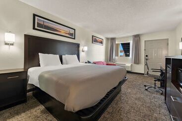 Отель Quality Inn & Suites Dublin