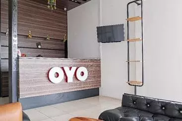 Hotel Oyo 1245 Mahkota Family Residence