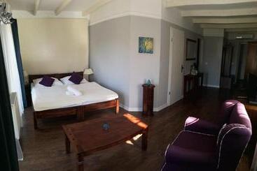 פנסיון Varga Villa