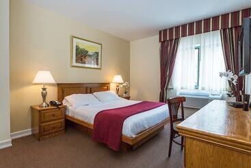 호텔 Chelsea Savoy