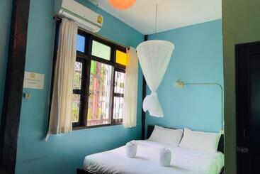 هتل Mi Casa Thaphae Chiang Mai