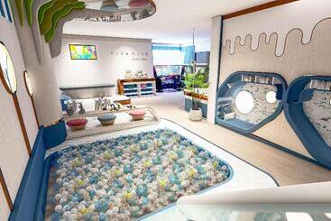 هتل Wyndham Grand Nai Harn Beach Phuket