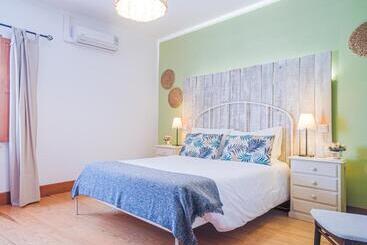 Pensão Casa Adega Do Mosteiro   Turismo Rural