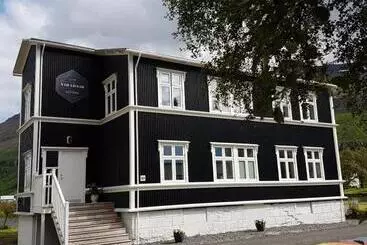 پانسیون Við Lónið Guesthouse