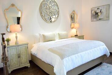 Отель Boutique Villa Toscana