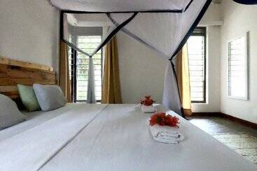 هتل Salty's Kitesurf Village