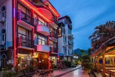 Hotel Bright Moon Inn