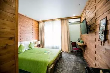 ホテル Ethno Park Resort Bishkek2024