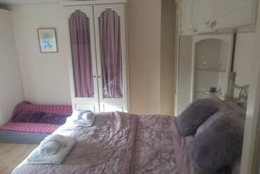 ベッドアンドブレックファースト Myrtle Cottage Vacation Rooms