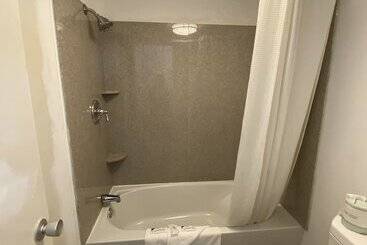 モーテル Red Carpet Inn & Suites Danville