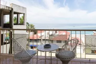 アパートメント Rooms On The Hip Strip   Montego Bay