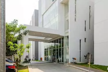 Majatalo Reddoorz Apartment @ Aeropolis Tangerang