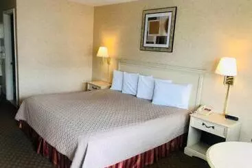 Szálloda Court Plaza Inn & Suites Of Mackinaw