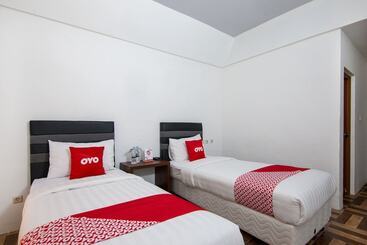 Bed and Breakfast Dginn Cafe & Bar