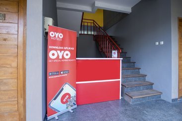 Szálloda Griya Damai Syariah By Oyo Rooms