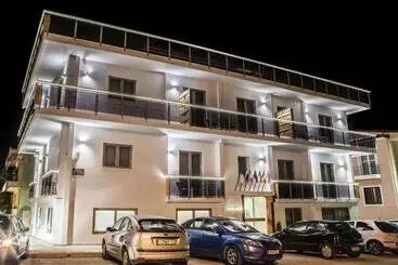 هتل Anemos Rooms & Apartments