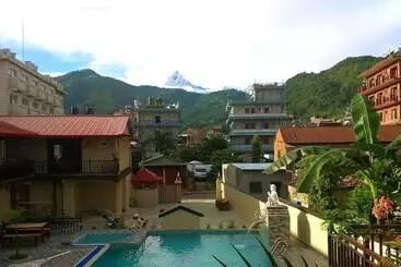 Hotel Busy Bee Resort, Pokhara