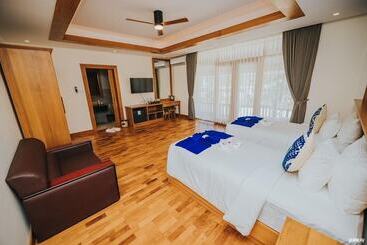 هتل Chaung Tha Lodge