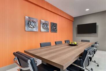 호텔 La Quinta Inn & Suites By Wyndham Braselton