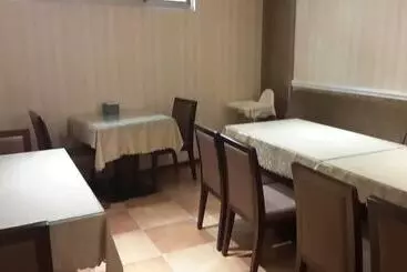 Chateau Motel & Spa
