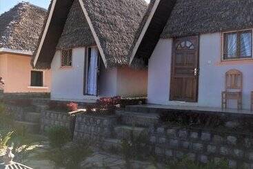 هتل Analamazaotra