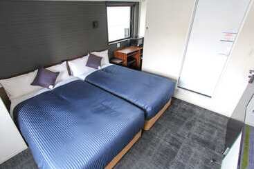 Otel Livemax Umeda West