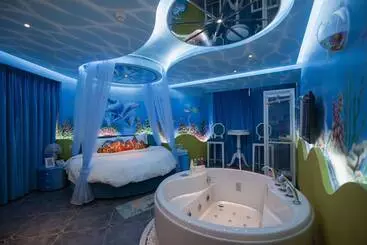 Hotel Love Of Swan Theme