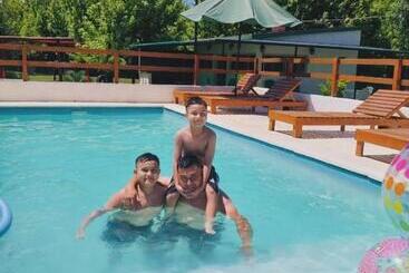 ペンション Hostal El Trébol   Tanti