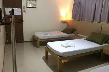 ホテル Crisfil S Lodge Incorporated