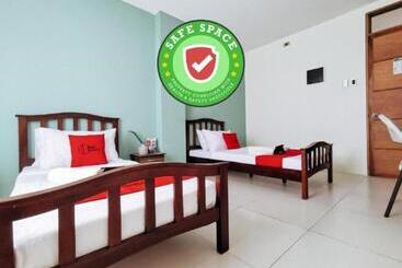 בית מלון כפרי Reddoorz Plus Near Bangko Sentral Ng Pilipinas Davao