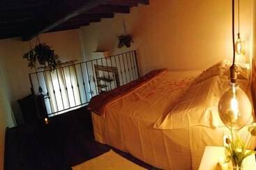 B&b Castello Di Cavaione