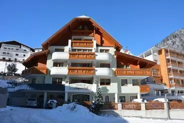 Hotel Garni Alpenhof