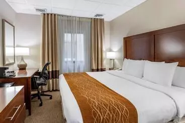 Otel Comfort Inn Syossetlong Island