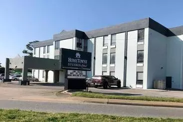 هتل Hometowne Studios By Red Roof Newport News   Hampton West