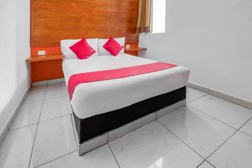 هتل Familiar Tollan