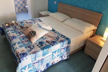 アパートメント Residence Menè