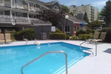 ホテル The Grand Beach Inn