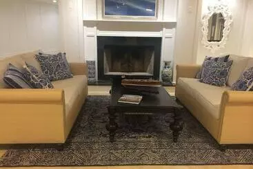 בית מלון כפרי Icona Avalon