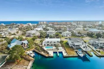 ツーリストアパートメント Destin Beach House   Happy Harbor House By Panhandle Getaways