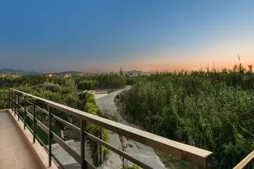 ツーリストアパートメント Sirens House