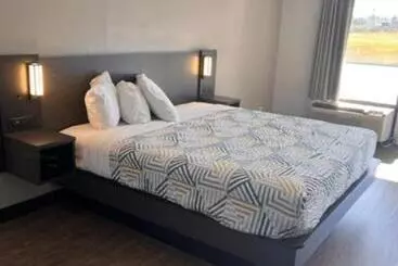 فندق Dublin Inn and Suites