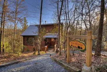 一軒屋 Bear Retreat
