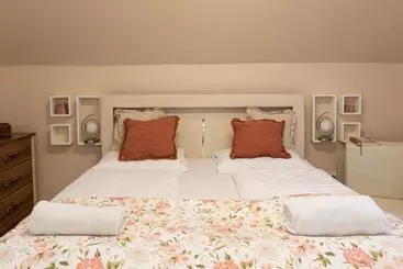 Pensione Balaton Fantasy Villa