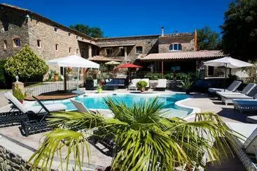 Turistlägenheter Les Chalets En Cévennes