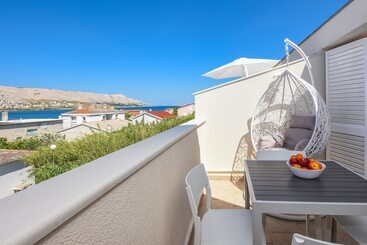 آپارتمان‌های توریست‌ها Apartments Villa Magena