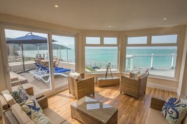 Appartamenti turistici Beachside Apartment On The Beach