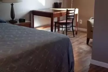 호텔 Edmond S Au Gres Inn