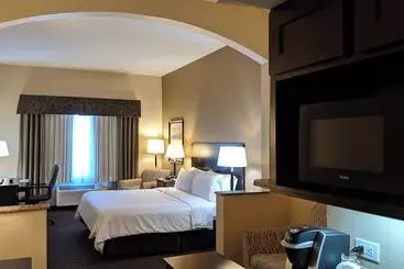 فندق Holiday Inn Express & Suites Clinton, An Ihg