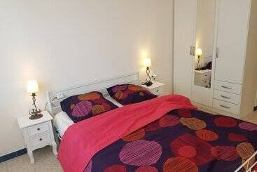 پانسیون En Pleine Nature à Nîmes Avec Piscine