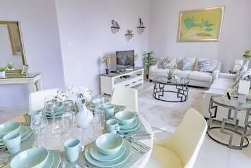 Turistihuoneistot Bravoway Standpoint Tower B In Downtown